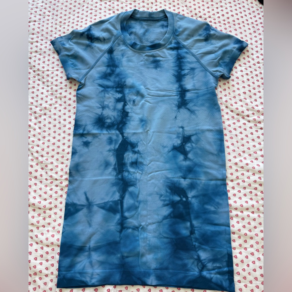 lululemon athletica Blue Tie-Dye swiftly tech